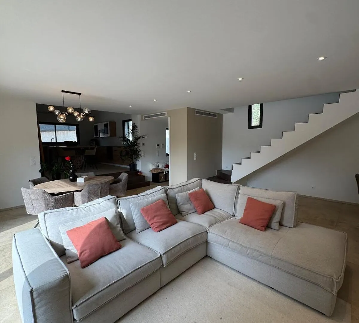 Villa In Roquefort-Les-Pins